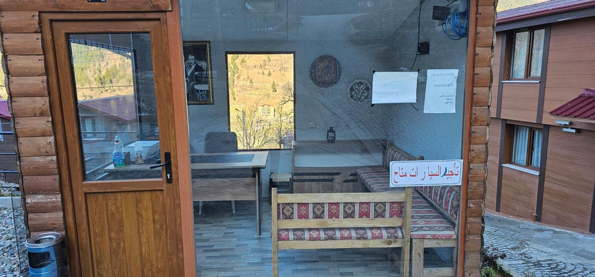 Uzungoel Dilek Pansiyon Uzungöl Exteriör bild